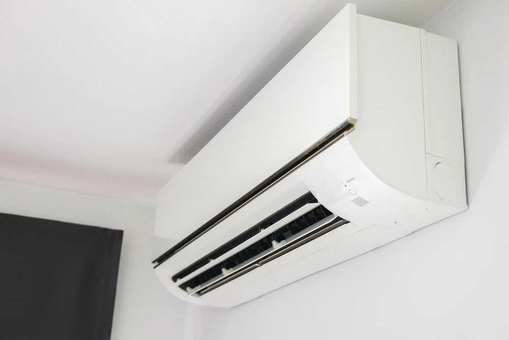 Year-Round Comfort with Modern Air Conditioning img
